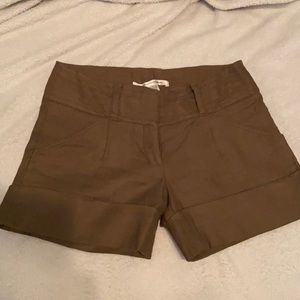 Army green short shorts